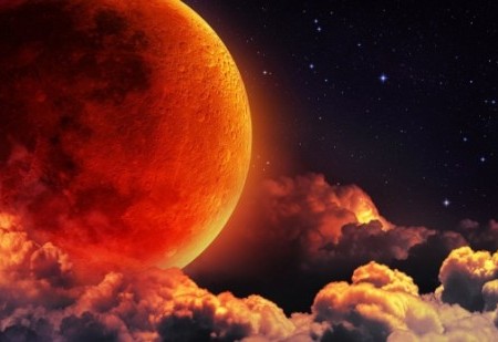 O maior eclipse lunar do século e a Lua de Sangue